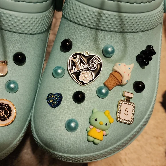 Croc boots - Picture 2 of 7